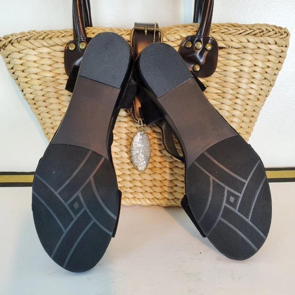 Array Black Leather Suede Open Toe Classic Vacation Summer Sandals Size 8M